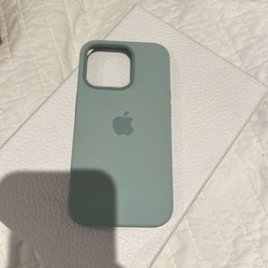 iPhone 14 Pro - Apple silicone case